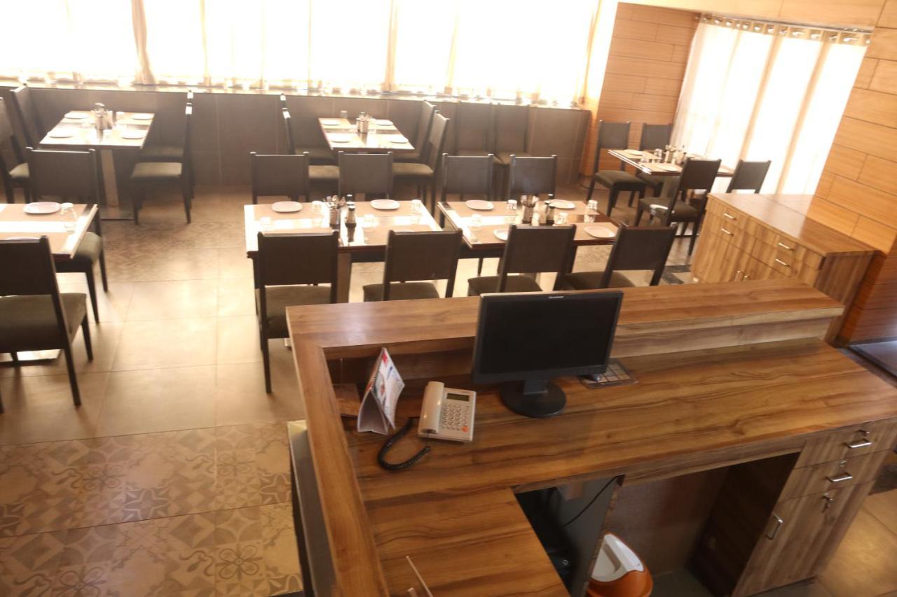 Hotel Grand Ecotel, Aurangabad Exterior photo