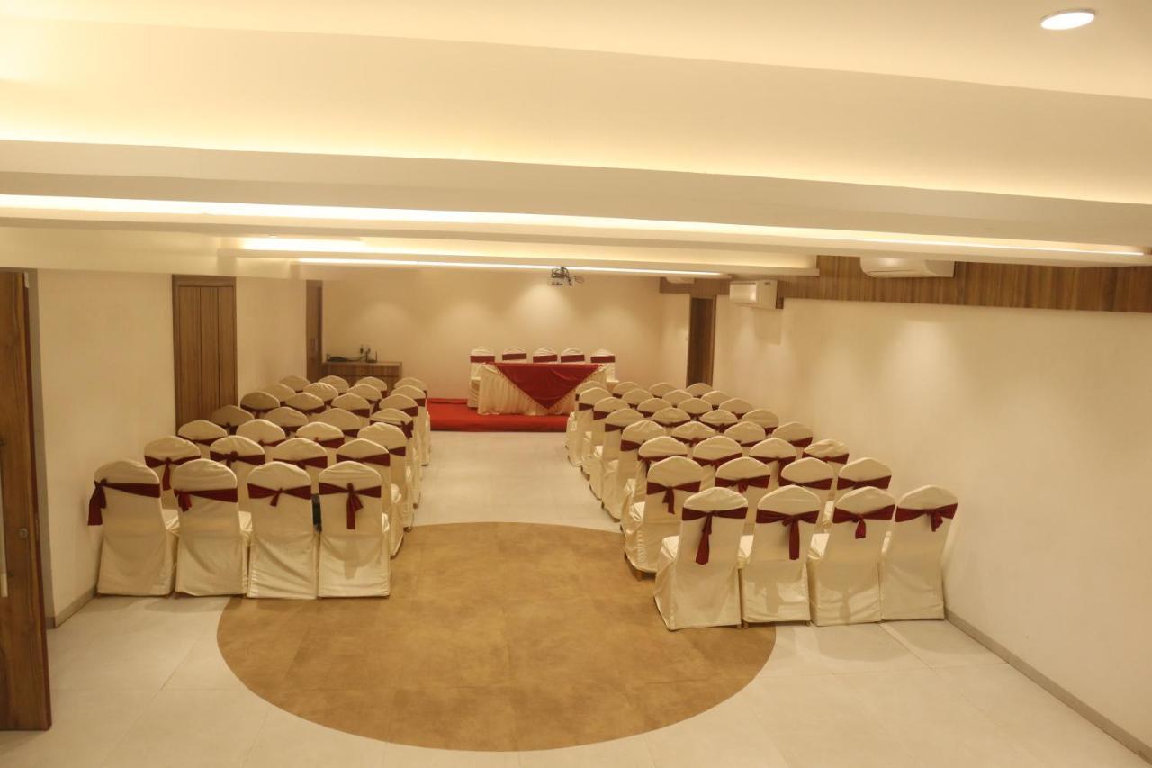 Hotel Grand Ecotel, Aurangabad Exterior photo