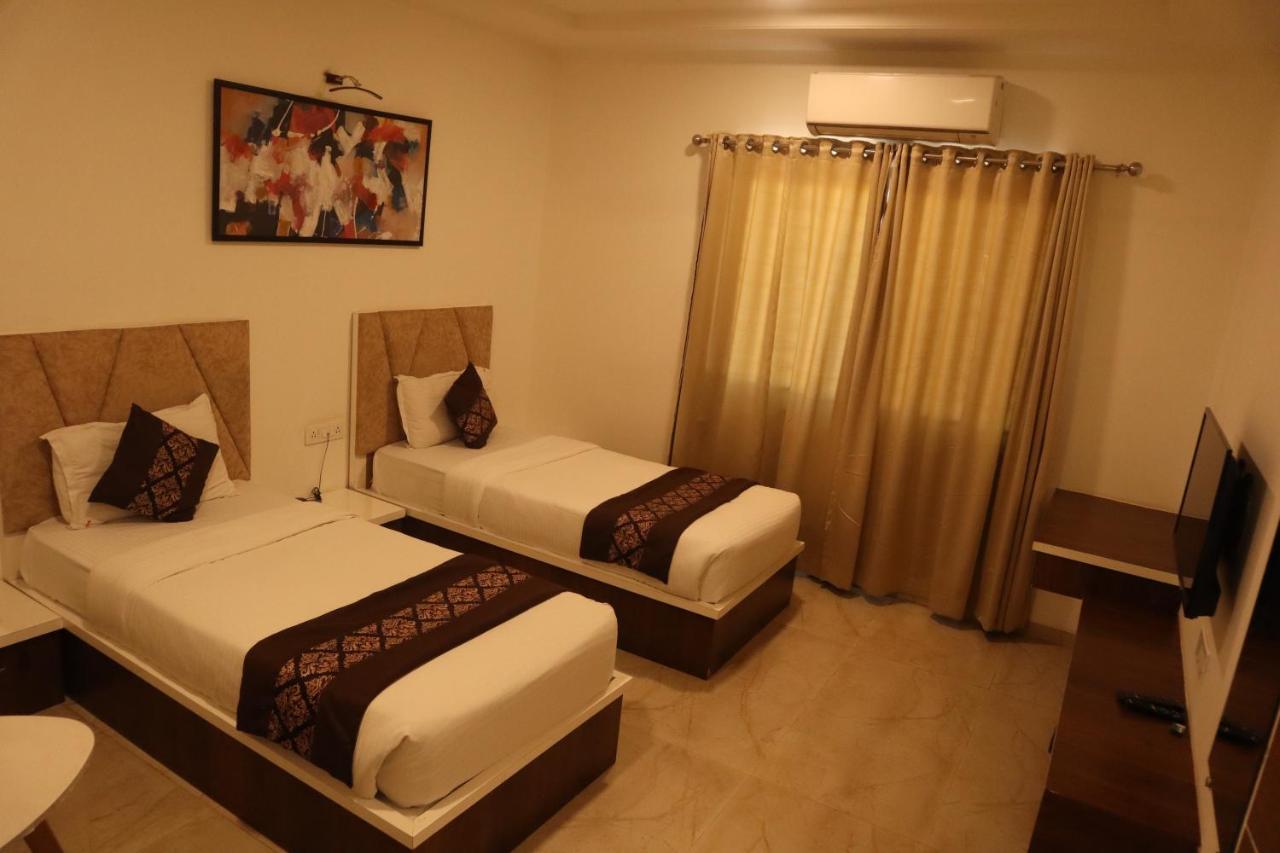 Hotel Grand Ecotel, Aurangabad Exterior photo
