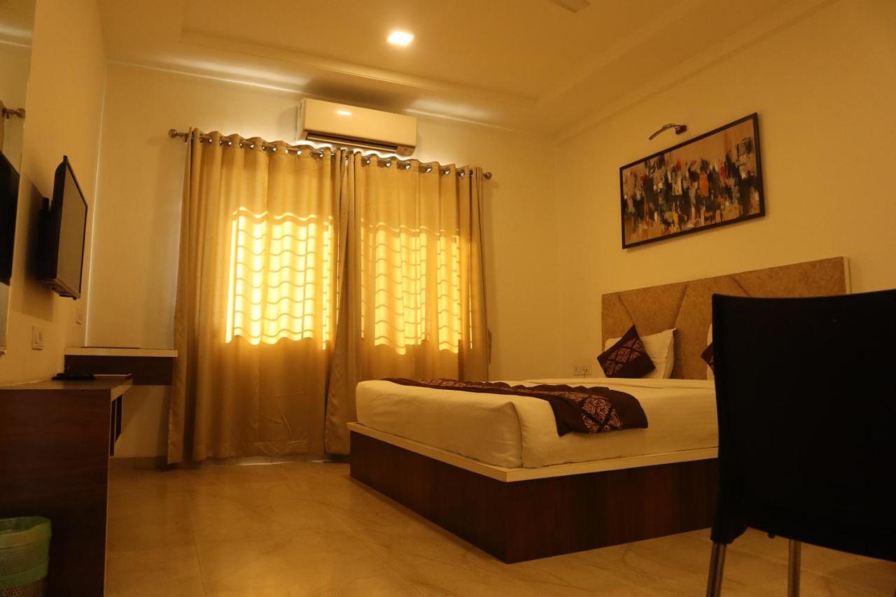 Hotel Grand Ecotel, Aurangabad Exterior photo